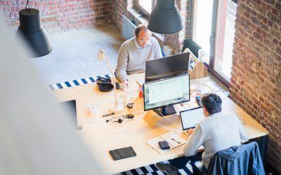 A cégek saját hatáskörben dönthetnek a munkahelyi munkavégzés újbóli bevezetéséről