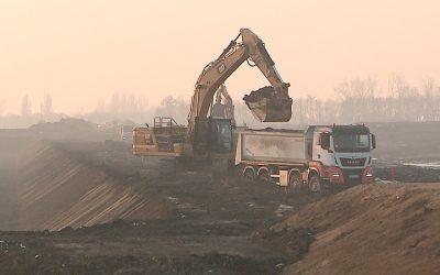 Egy évvel később indulhat el a termelés a BMW debreceni gyárában