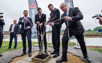 Letették Debrecen új logisztikai központjának alapkövét