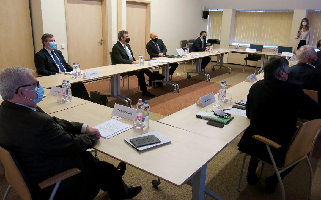 Kormánybiztosi munkamegbeszélés az Északkelet-magyarországi Gazdaságfejlesztési Zóna gazdaságfejlesztéséről