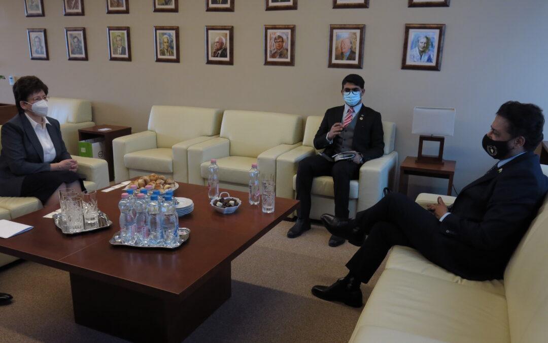 Üzleti lehetőségek a 220 millió lakosú Pakisztánban