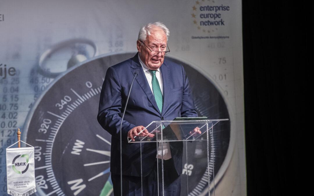 Hajdú-Biharban a jövőben is a növekedési stratégián lesz a hangsúly