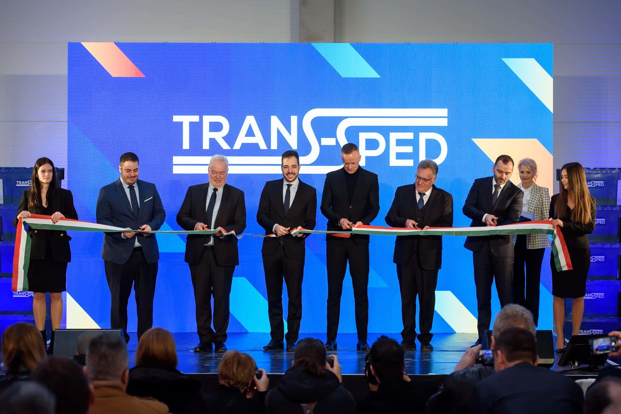 restaurant 3698548 1280