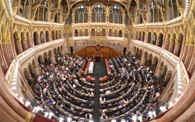 A Parlamentben köszöntötték a Szakma Sztárjait