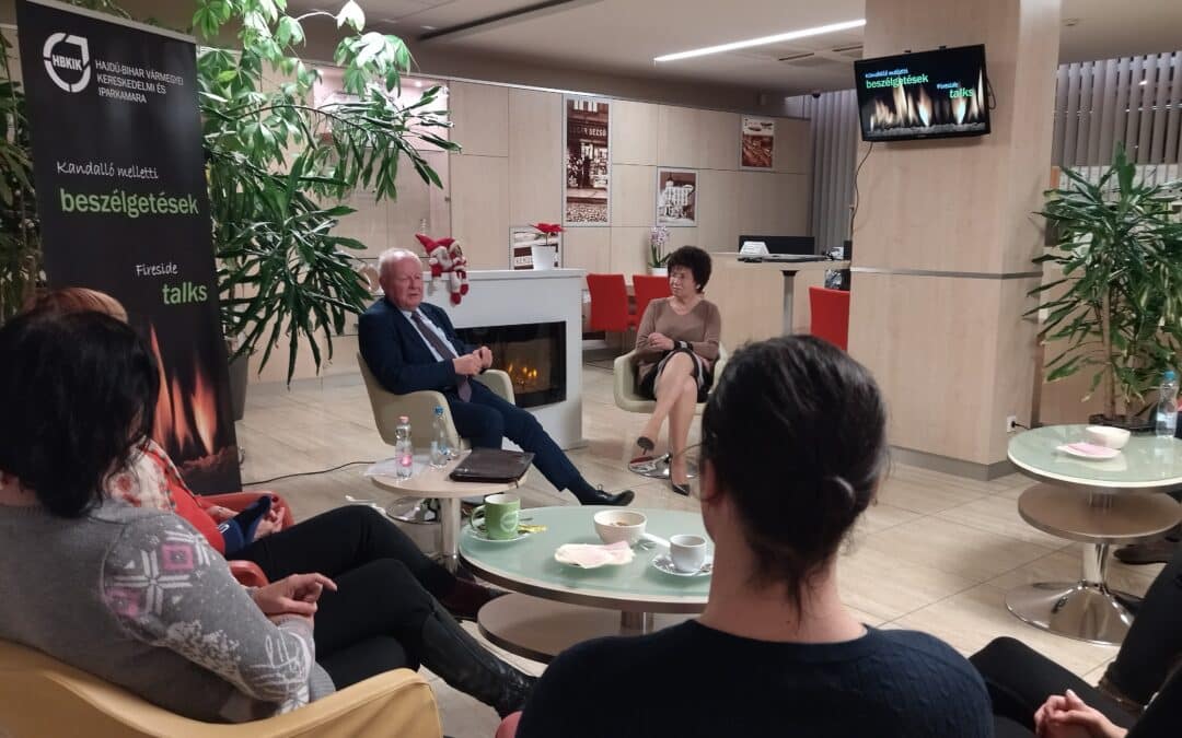 Első alkalommal jelentkezett a hajdú-bihari iparkamara a Kandalló melletti beszélgetéssel