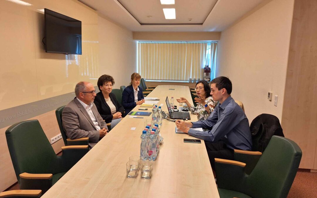 A Tajpej Képviseleti Iroda látogatása Kamaránkban