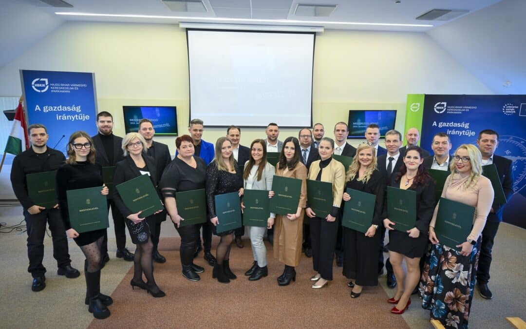 Megkapták mesterleveleiket a legjobb hajdú-bihari szakemberek