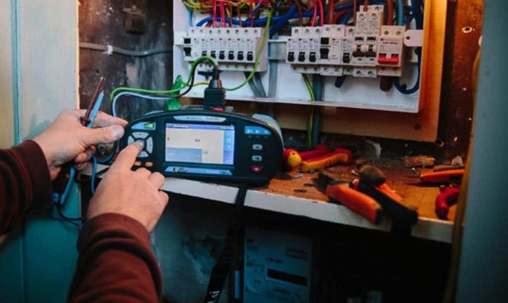 Tájékoztatás: Villamos biztonsági felülvizsgálók