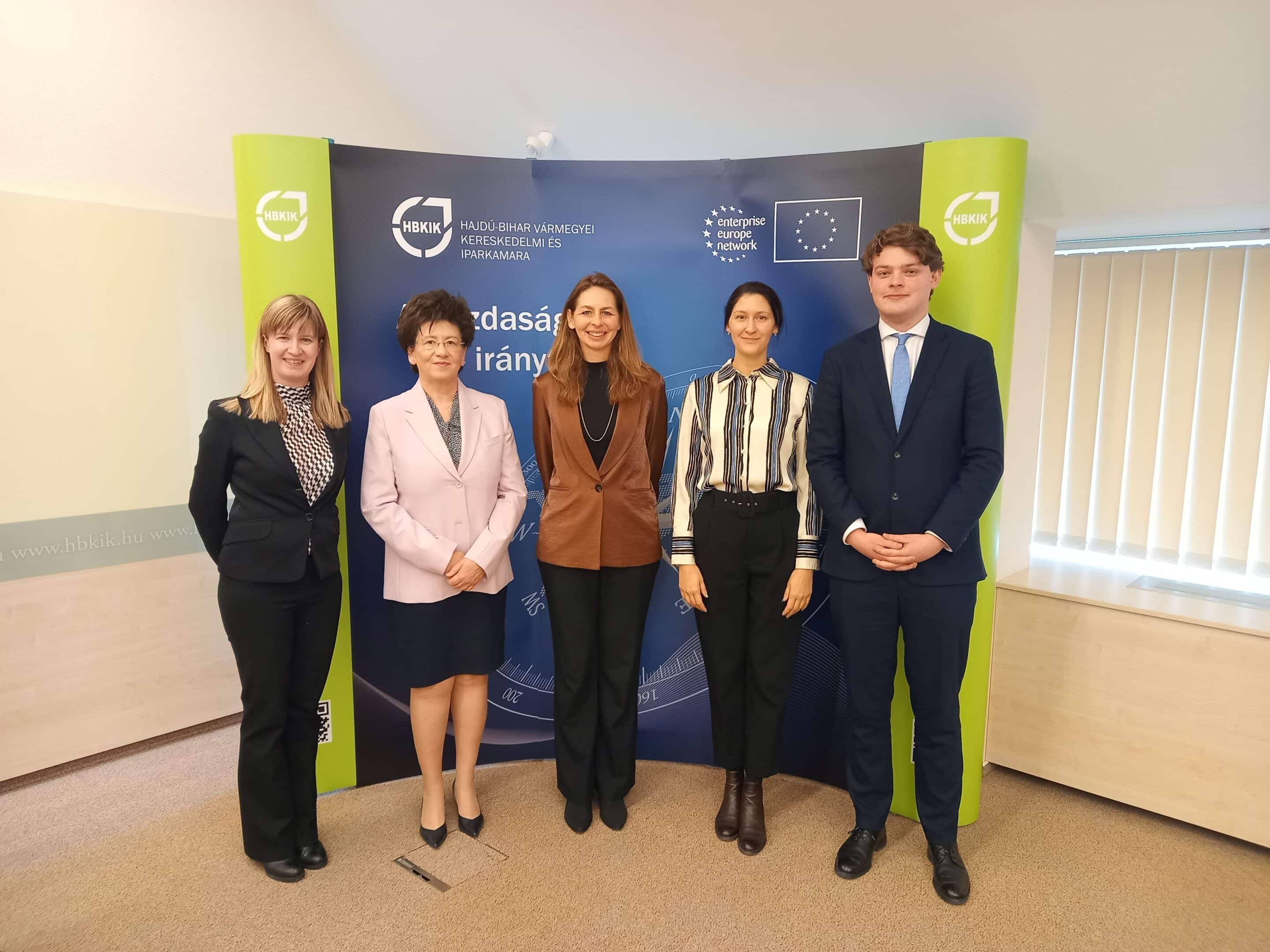 acronym bmw 1368279 960 720