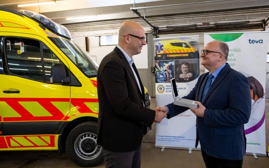 Teva-támogatással bővül a Debreceni Mentőállomás eszközparkja