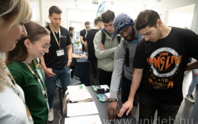 A jövő informatikusai találkoztak a piac szereplőivel Debrecenben 